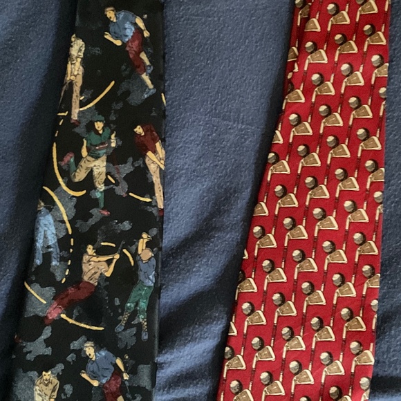Two golf ties - Picture 1 of 7